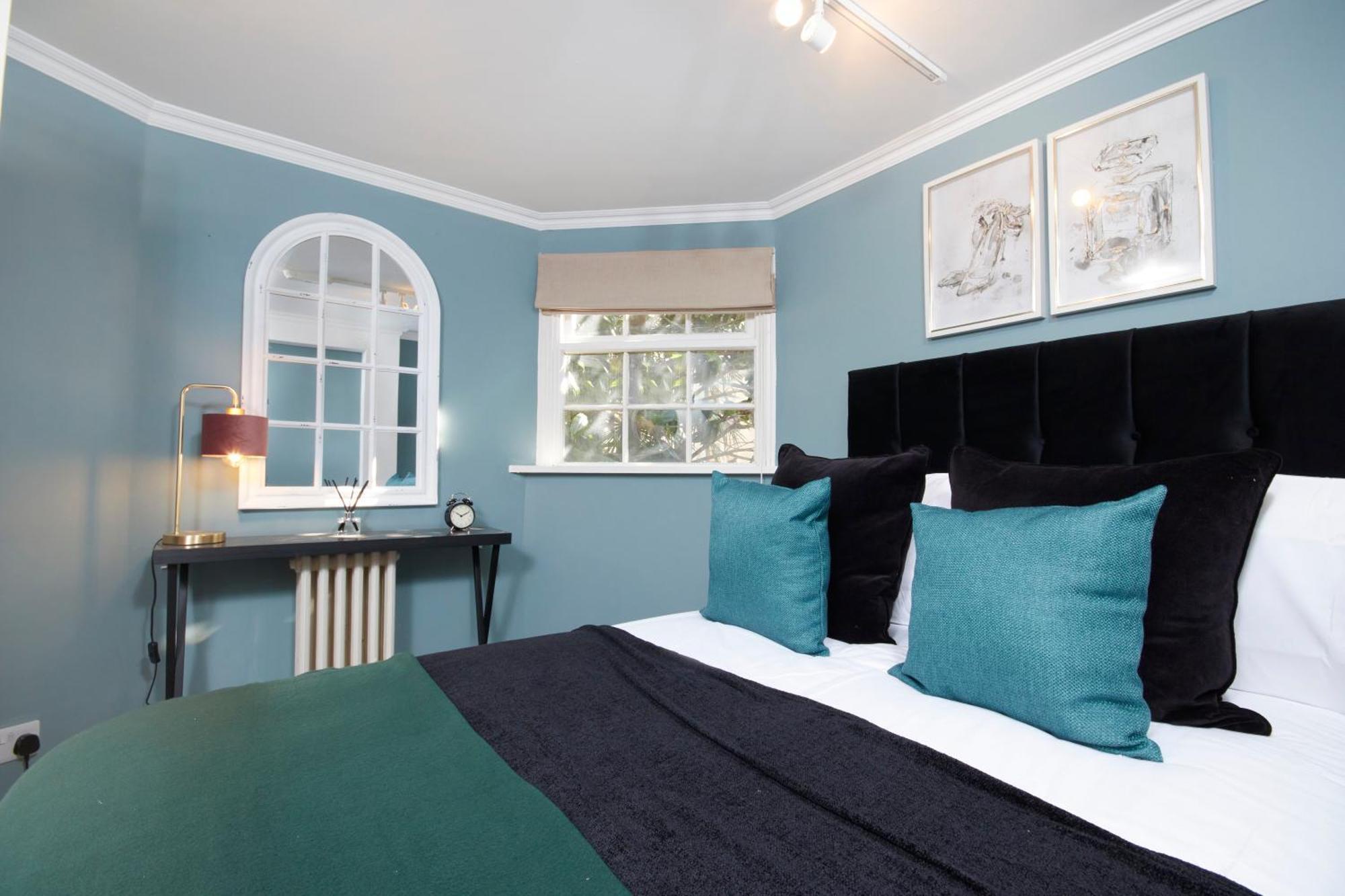 Beautiful 2Bedroom 4 Actual Beds House With Wifi By Purestay Bath Luaran gambar